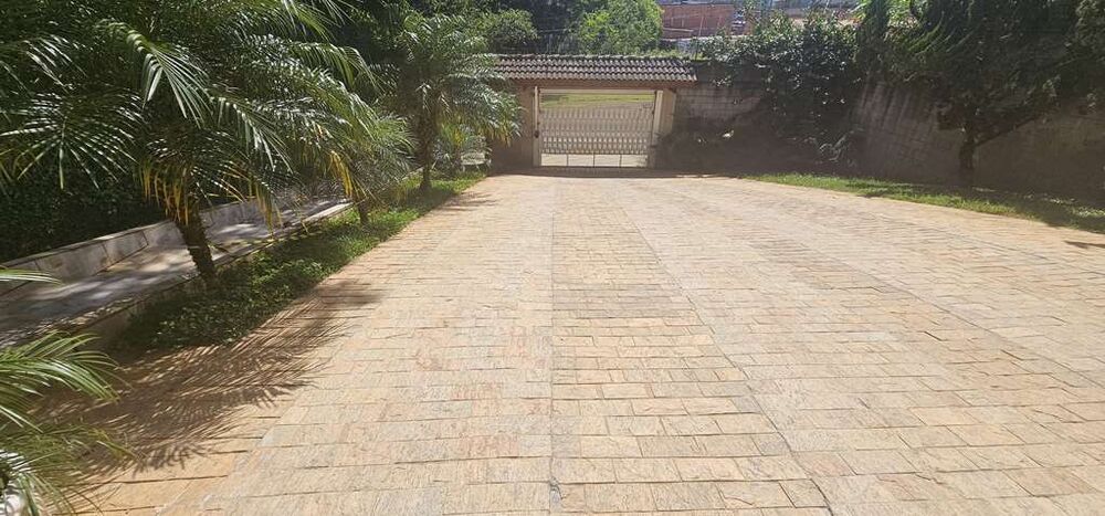 Casa de Condomínio à venda com 3 quartos, 358m² - Foto 3