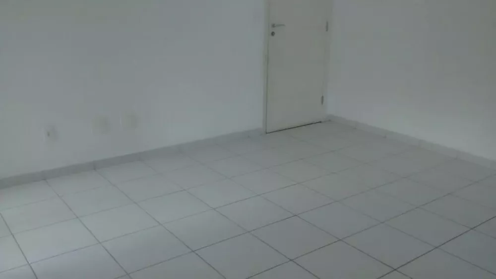 Apartamento à venda com 2 quartos, 64m² - Foto 2