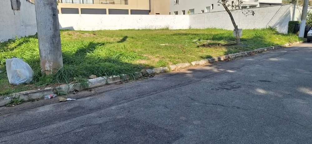 Loteamento e Condomínio, 501 m² - Foto 1