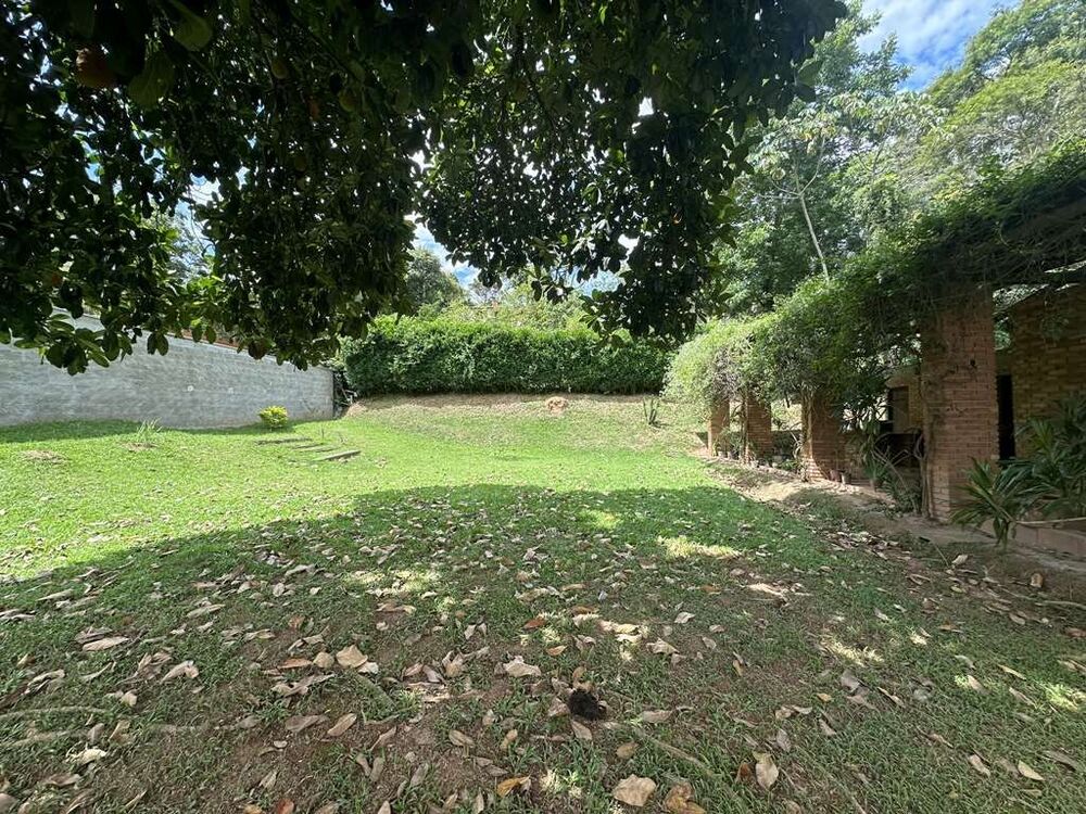 Loteamento e Condomínio, 1000 m² - Foto 1