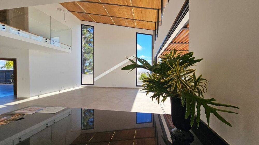 Casa de Condomínio à venda com 5 quartos, 540m² - Foto 3