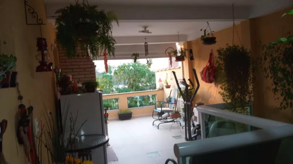 Casa de Condomínio à venda com 3 quartos, 110m² - Foto 2