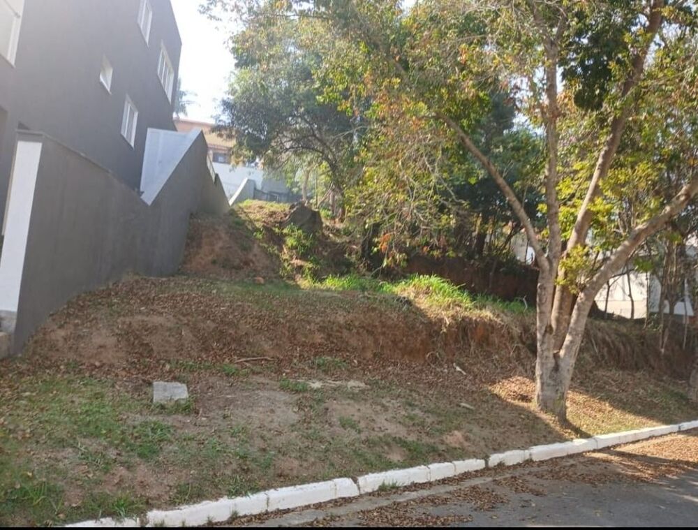 Loteamento e Condomínio, 621 m² - Foto 2