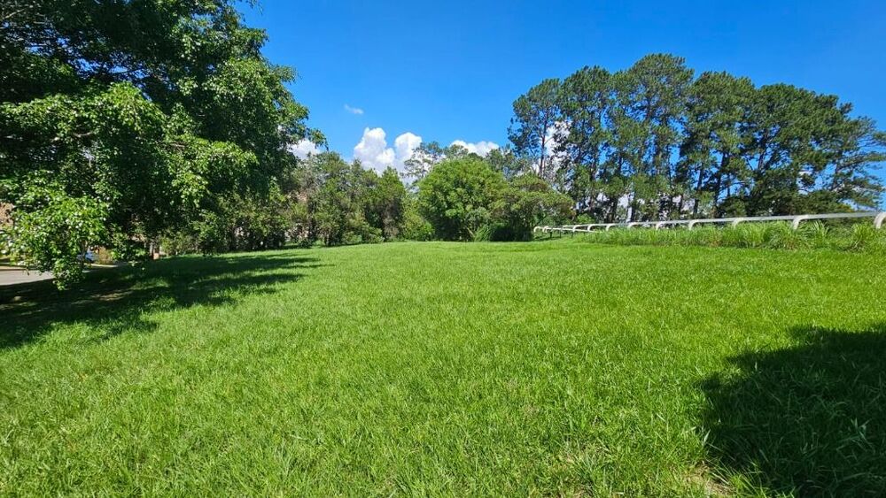 Loteamento e Condomínio, 2300 m² - Foto 2