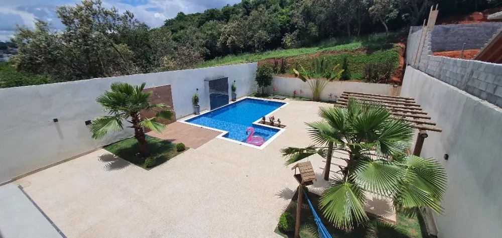 Casa de Condomínio à venda com 4 quartos, 450m² - Foto 1