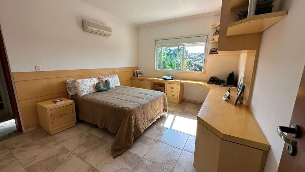 Casa de Condomínio à venda com 5 quartos, 1600M2 - Foto 2