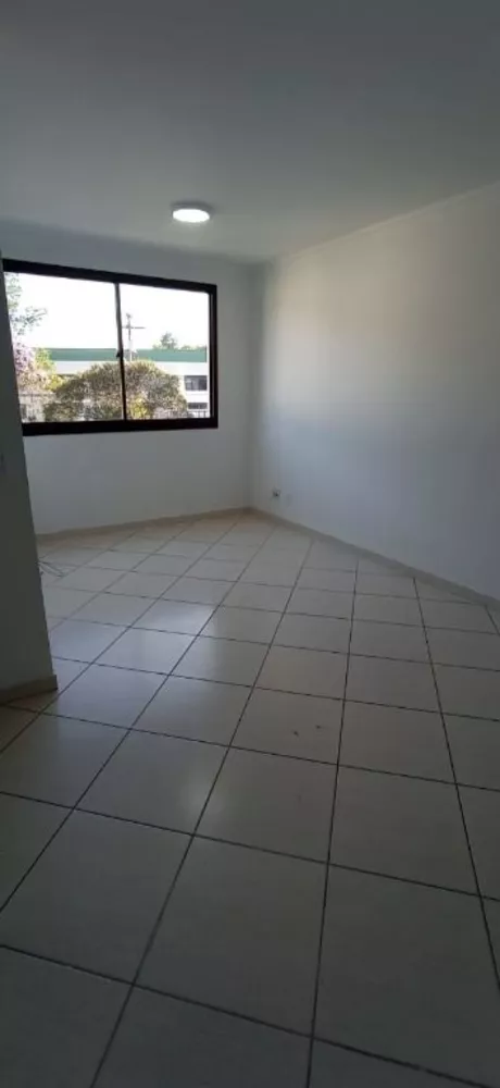 Apartamento à venda com 3 quartos, 72m² - Foto 2