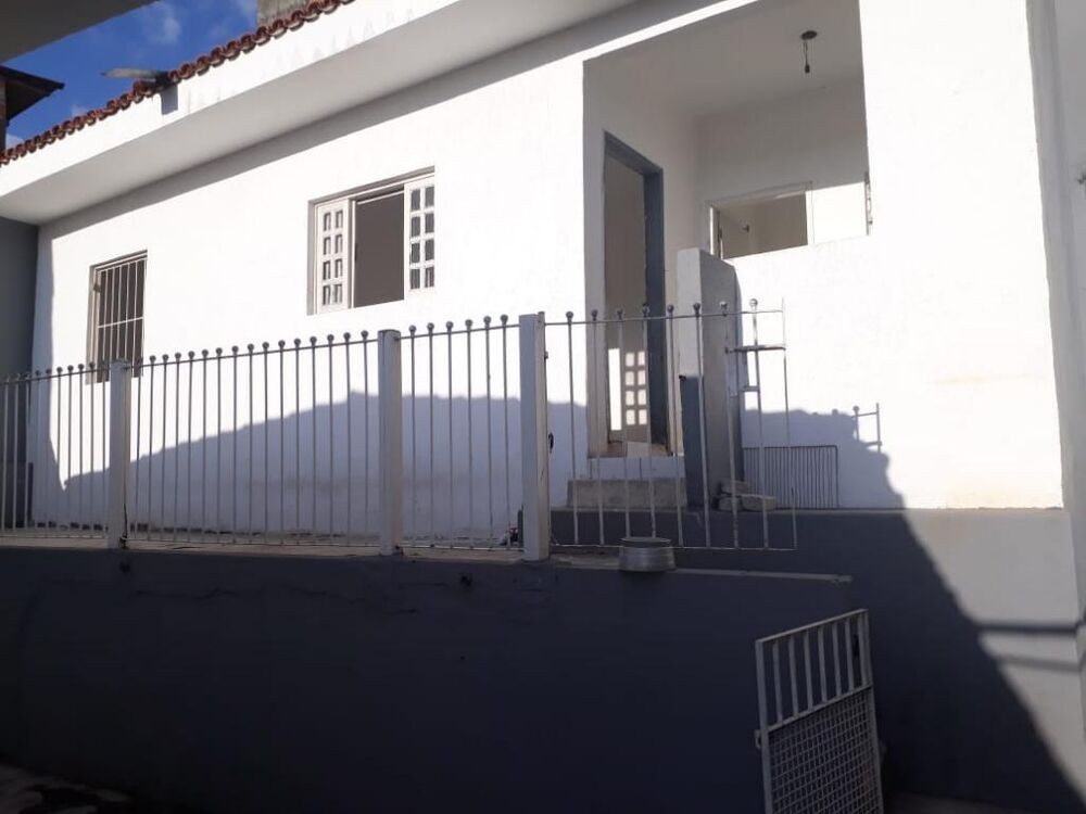Casa, 2 quartos, 200 m² - Foto 2