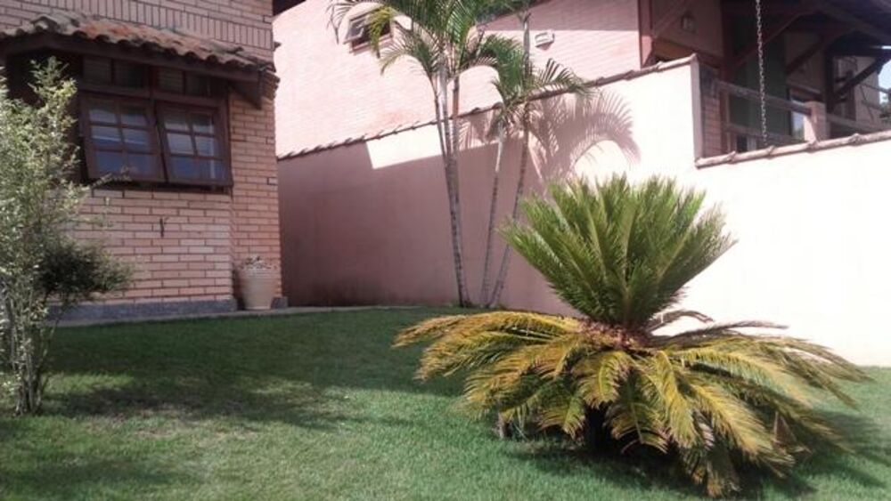 Casa de Condomínio à venda com 3 quartos, 250m² - Foto 18