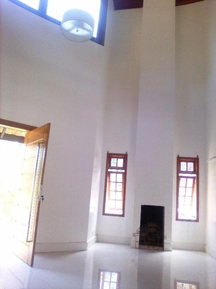 Casa de Condomínio à venda com 3 quartos, 250m² - Foto 4