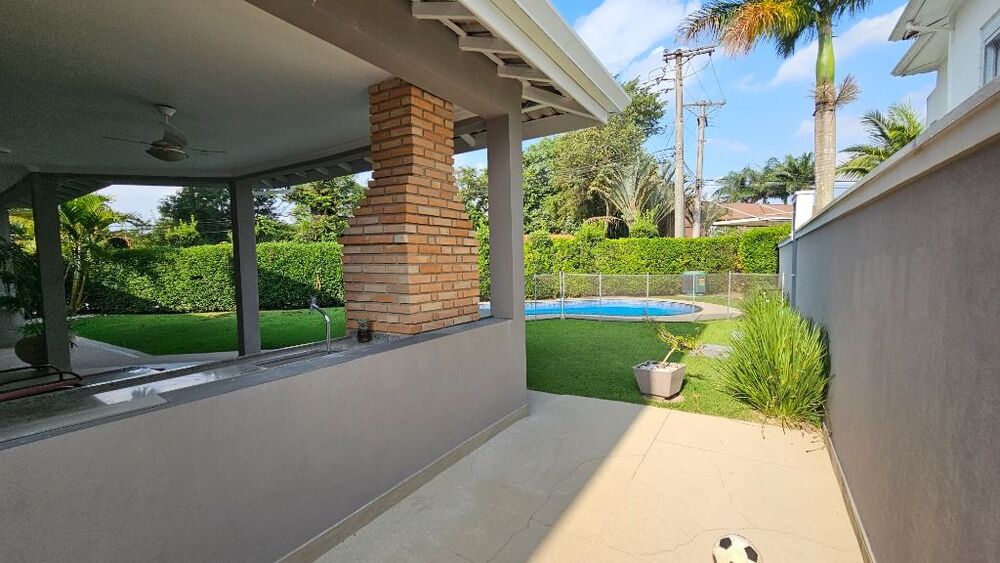 Casa de Condomínio à venda e aluguel com 4 quartos, 323m² - Foto 3
