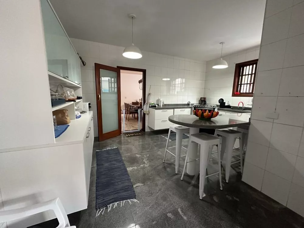 Casa de Condomínio à venda com 5 quartos, 280m² - Foto 13