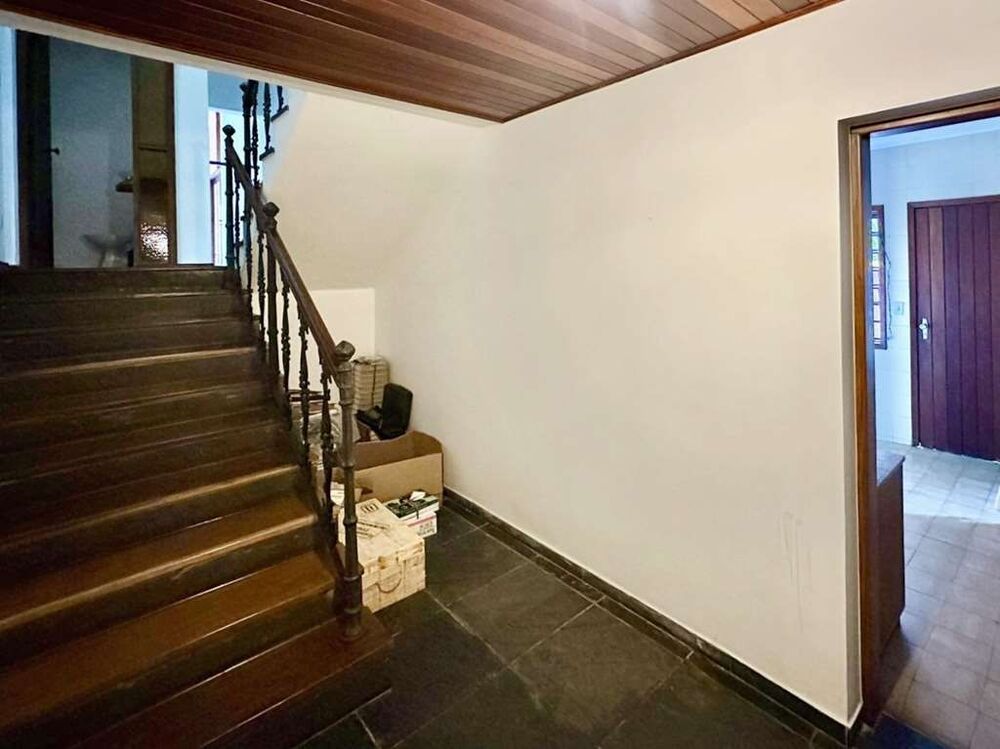 Casa de Condomínio à venda com 4 quartos, 417m² - Foto 2
