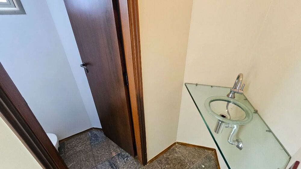 Casa de Condomínio à venda com 3 quartos, 330m² - Foto 2