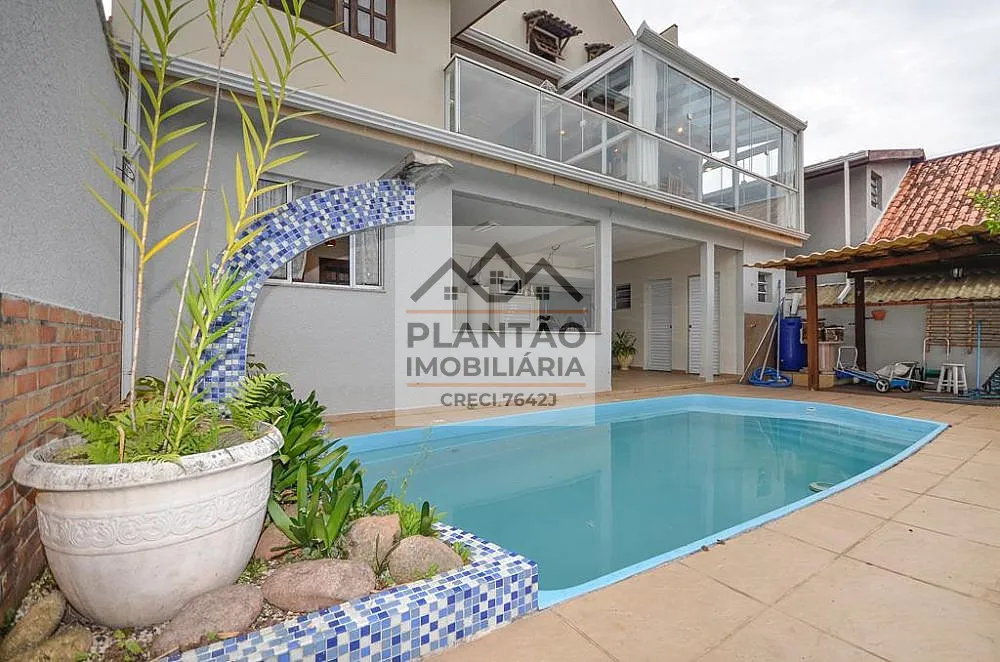 Casa, 3 quartos, 337 m² - Foto 1