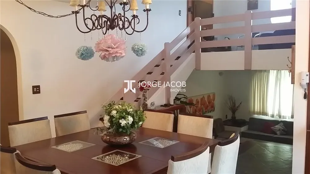 Casa, 3 quartos, 270 m² - Foto 2