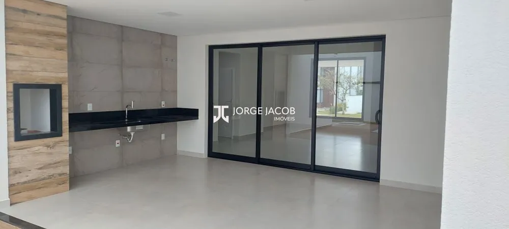 Casa, 3 quartos, 248 m² - Foto 1
