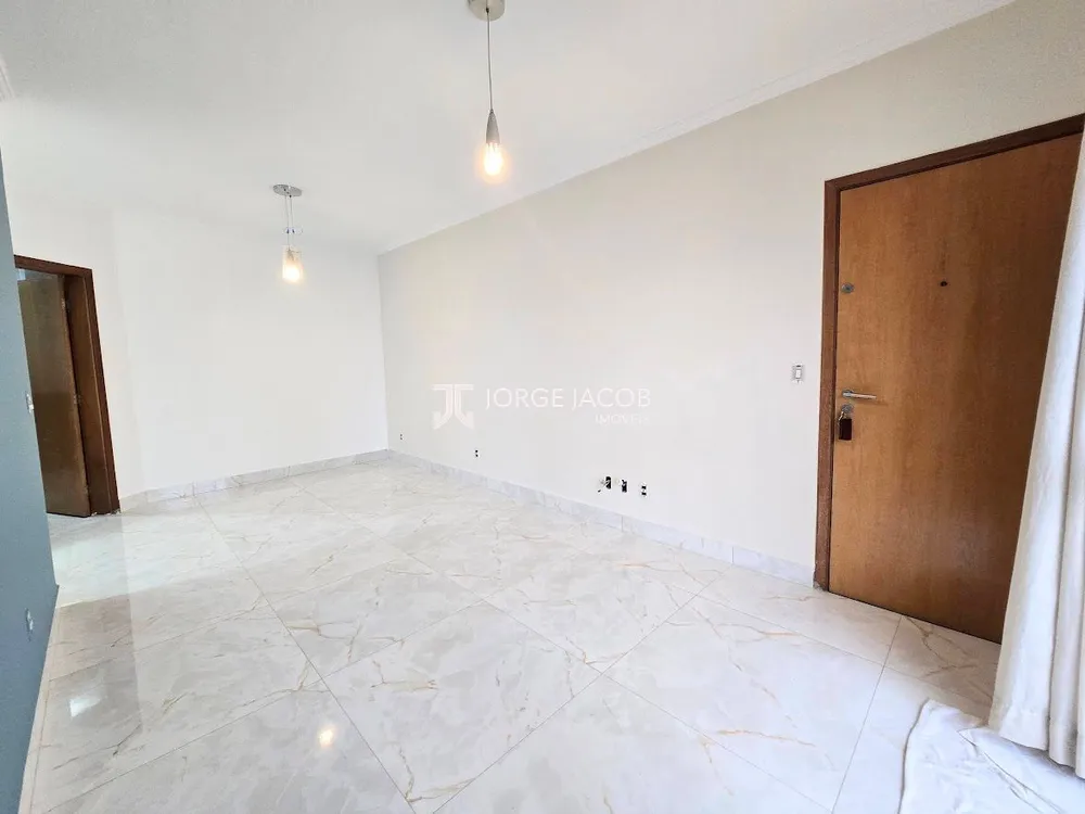 Casa, 3 quartos, 290 m² - Foto 2