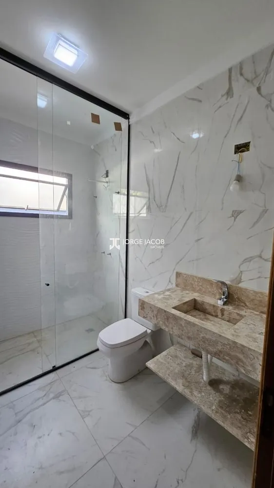 Casa, 3 quartos, 212 m² - Foto 1