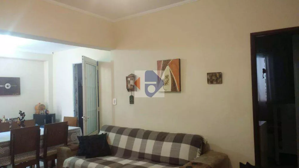 Casa à venda com 2 quartos, 150m² - Foto 4