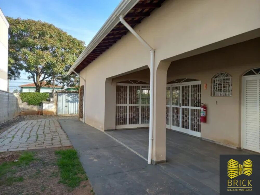 Casa, 4 quartos, 291 m² - Foto 2