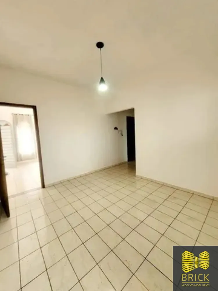 Casa, 2 quartos, 270 m² - Foto 2