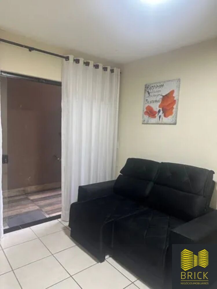 Casa à venda com 1 quarto, 120m² - Foto 2