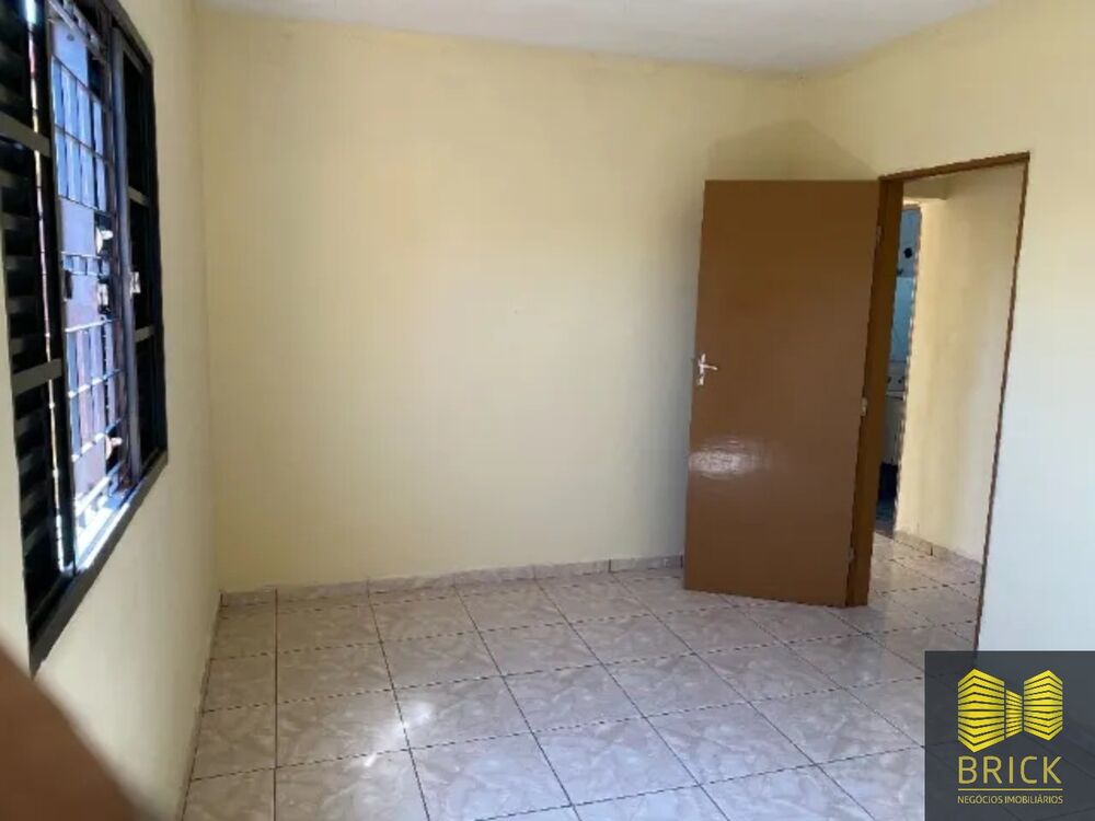 Casa, 4 quartos, 130 m² - Foto 2