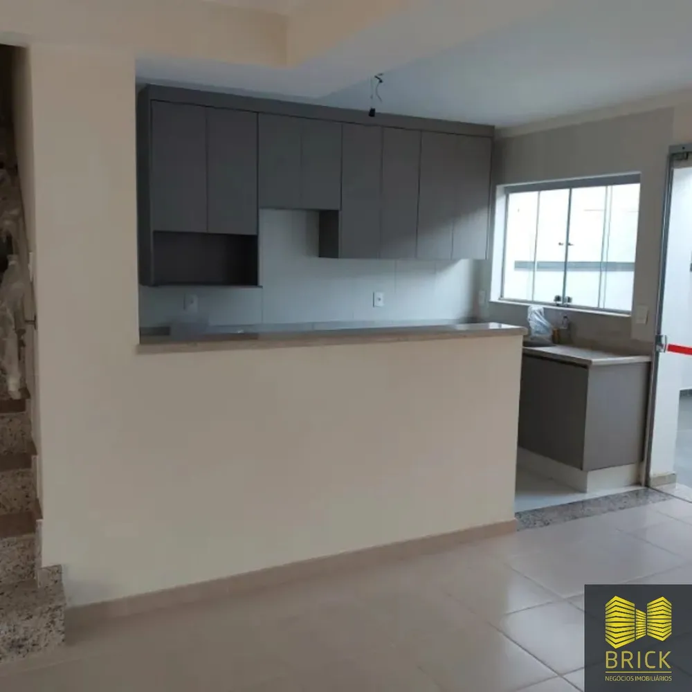 Casa, 4 quartos, 238 m² - Foto 3