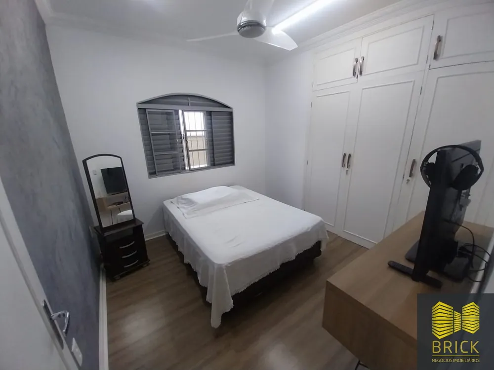 Casa, 3 quartos, 256 m² - Foto 10