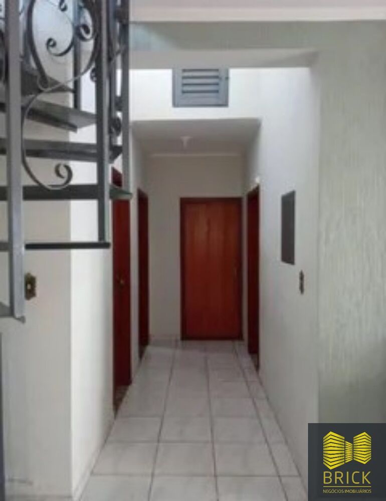 Casa, 3 quartos, 217 m² - Foto 2