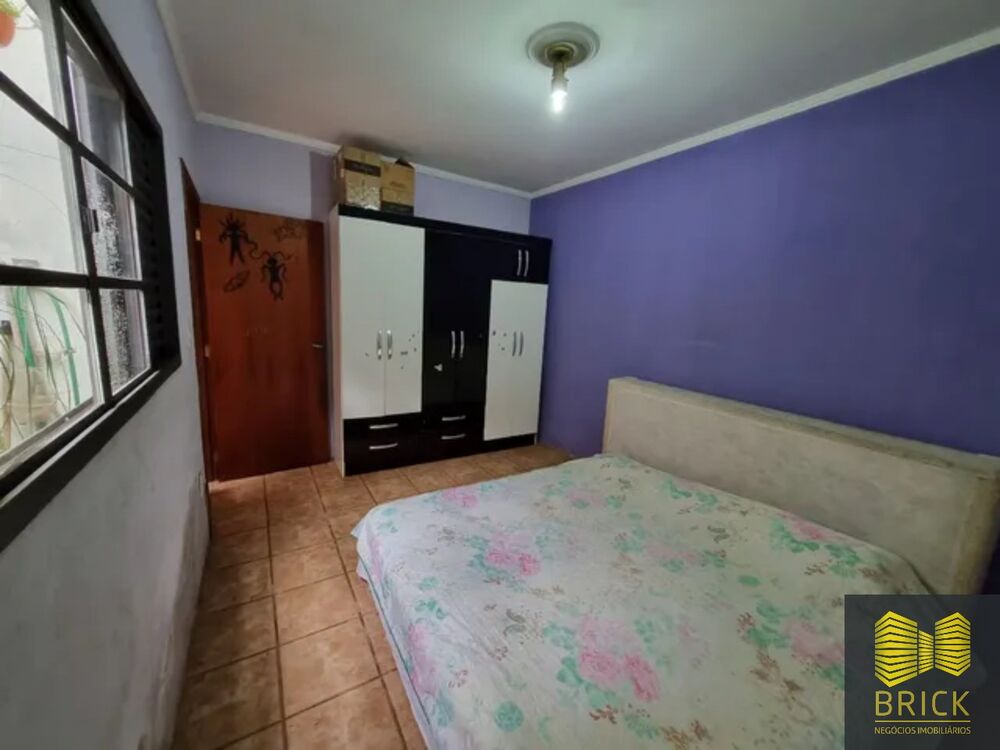 Casa à venda com 3 quartos, 238m² - Foto 3