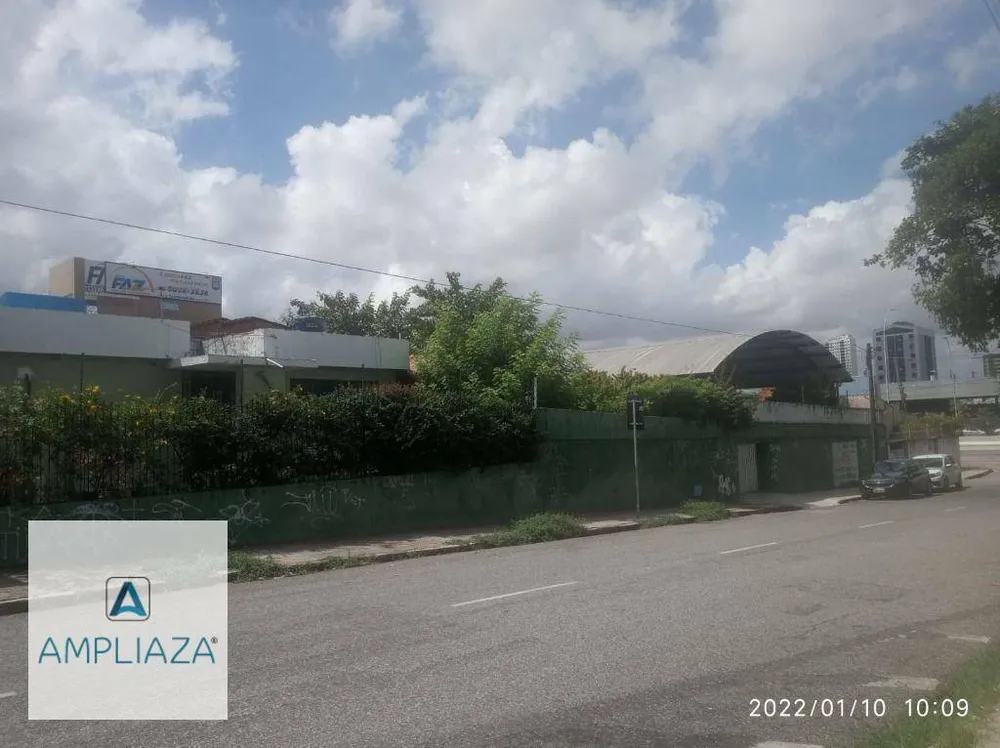 Casa, 4 quartos, 240 m² - Foto 1