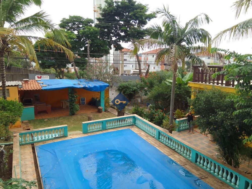 Chácara, 6 quartos, 1000 m² - Foto 2