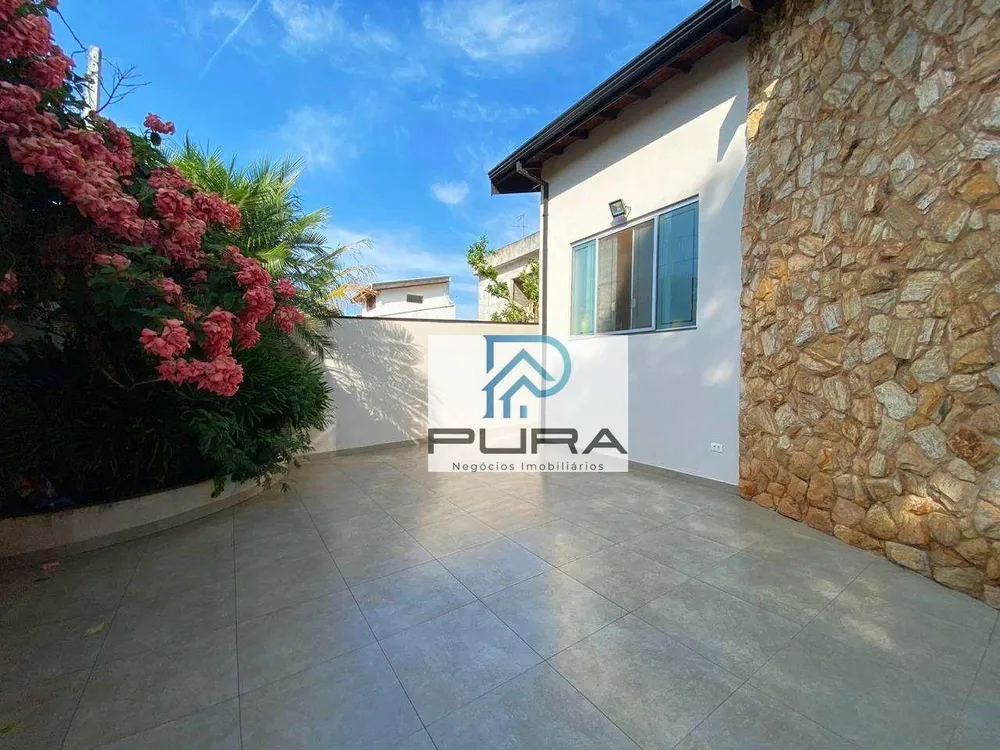 Casa, 3 quartos, 209 m² - Foto 2