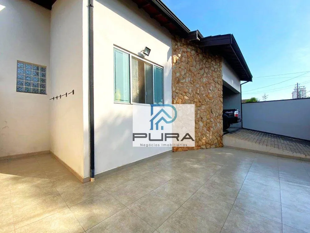 Casa, 3 quartos, 209 m² - Foto 3