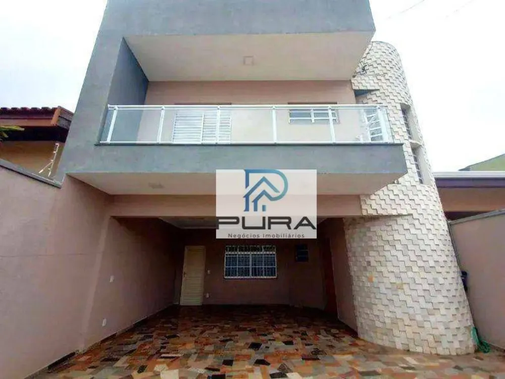 Casa, 3 quartos, 221 m² - Foto 1