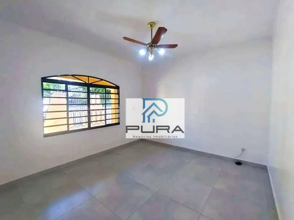 Casa, 3 quartos, 232 m² - Foto 3
