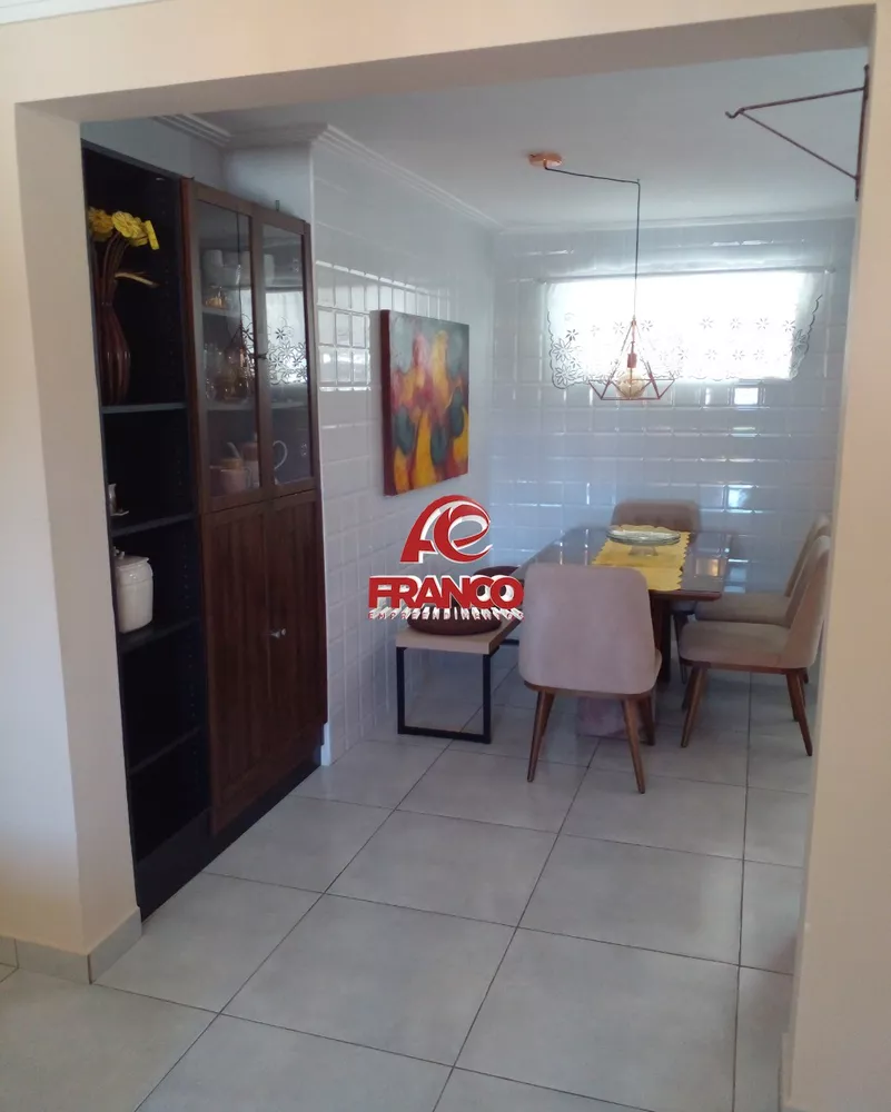 Apartamento, 3 quartos, 133 m² - Foto 1