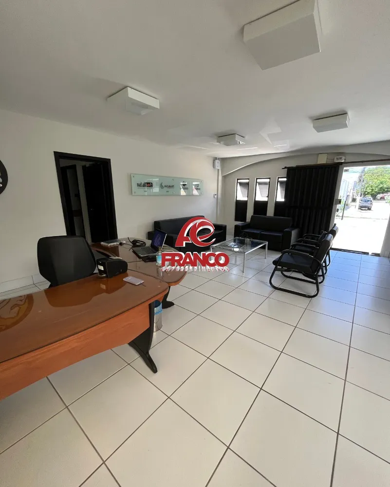 Loja-Salão, 1350 m² - Foto 1