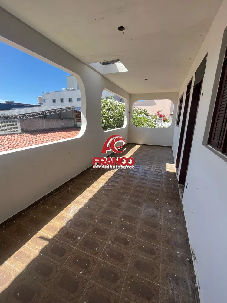 Casa, 8 quartos, 480 m² - Foto 3