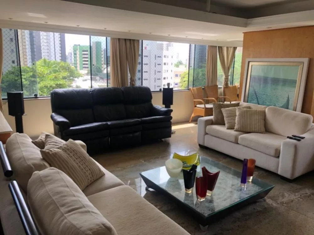 Apartamento à venda e aluguel com 3 quartos, 270m² - Foto 2