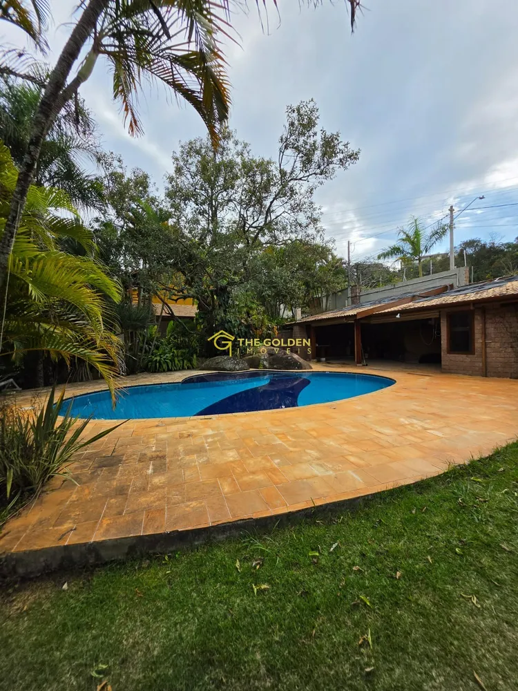 Chácara, 5 quartos, 3800 m² - Foto 1