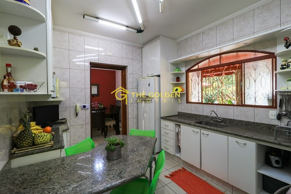 Chácara, 4 quartos, 1746 m² - Foto 2