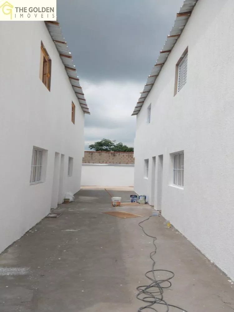 Sobrado à venda com 2 quartos, 63m² - Foto 4