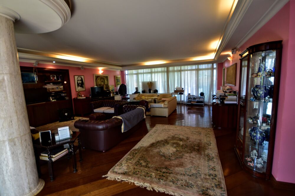 Casa, 4 quartos, 466 m² - Foto 1