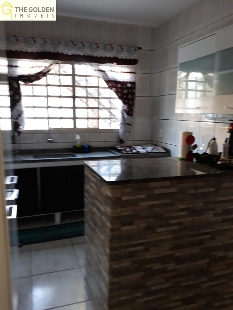 Casa, 4 quartos, 240 m² - Foto 11