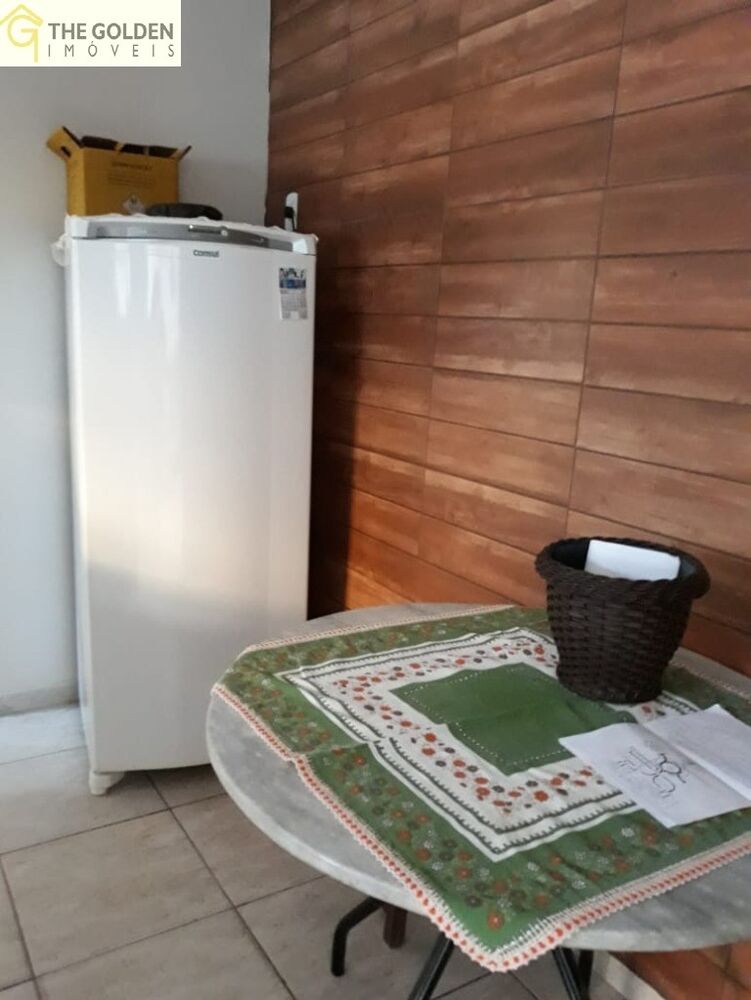 Casa, 4 quartos, 240 m² - Foto 9