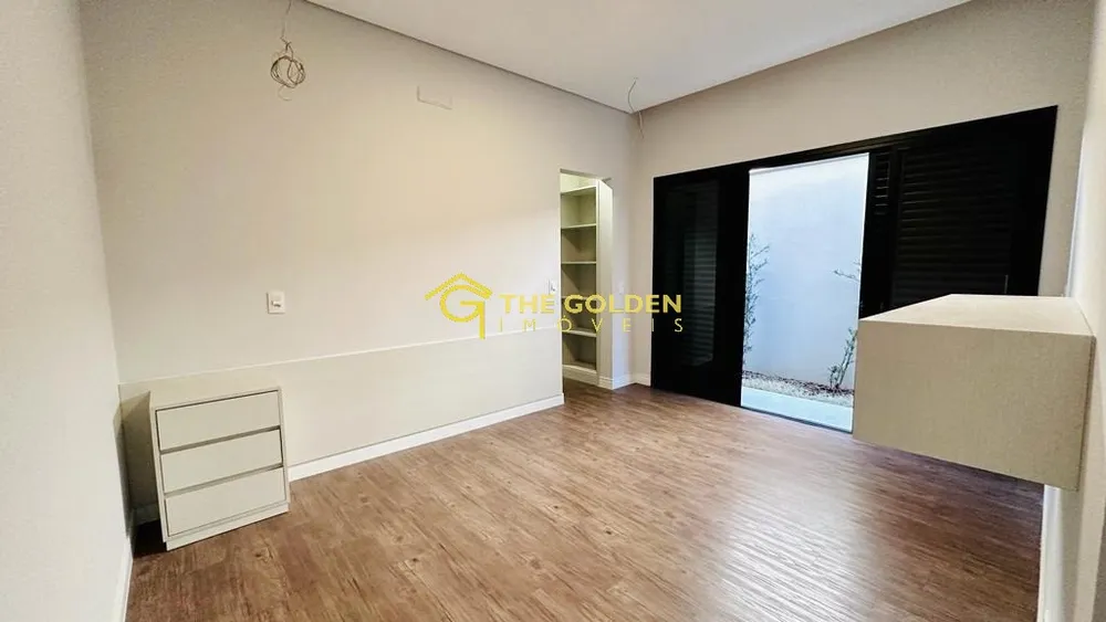 Casa, 3 quartos, 300 m² - Foto 15