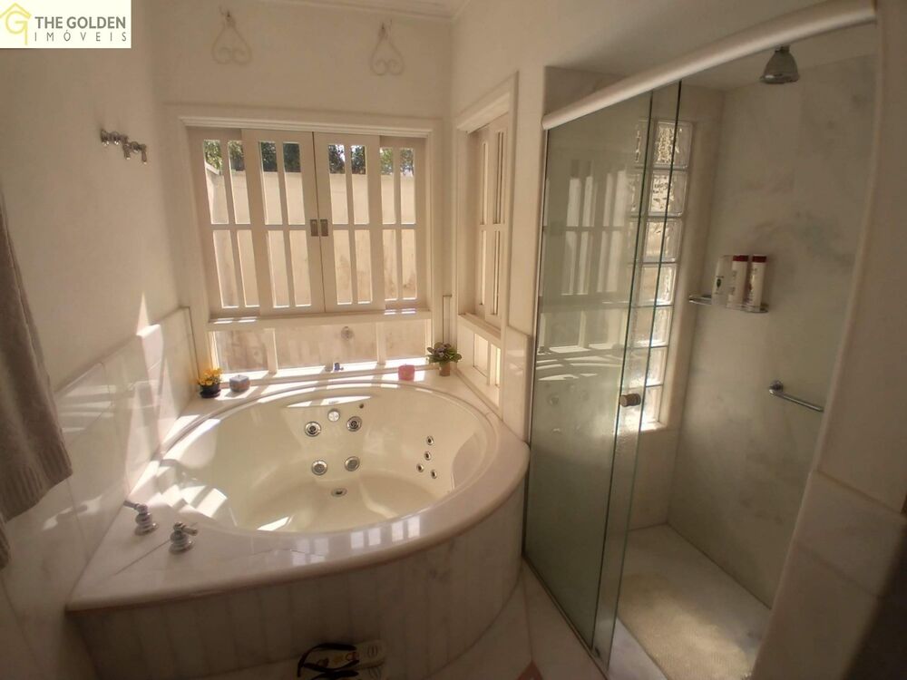 Casa de Condomínio à venda com 4 quartos, 1200m² - Foto 10